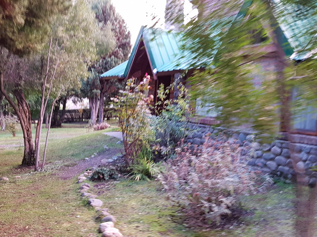 埃斯孔迪多阿罗约酒店主图