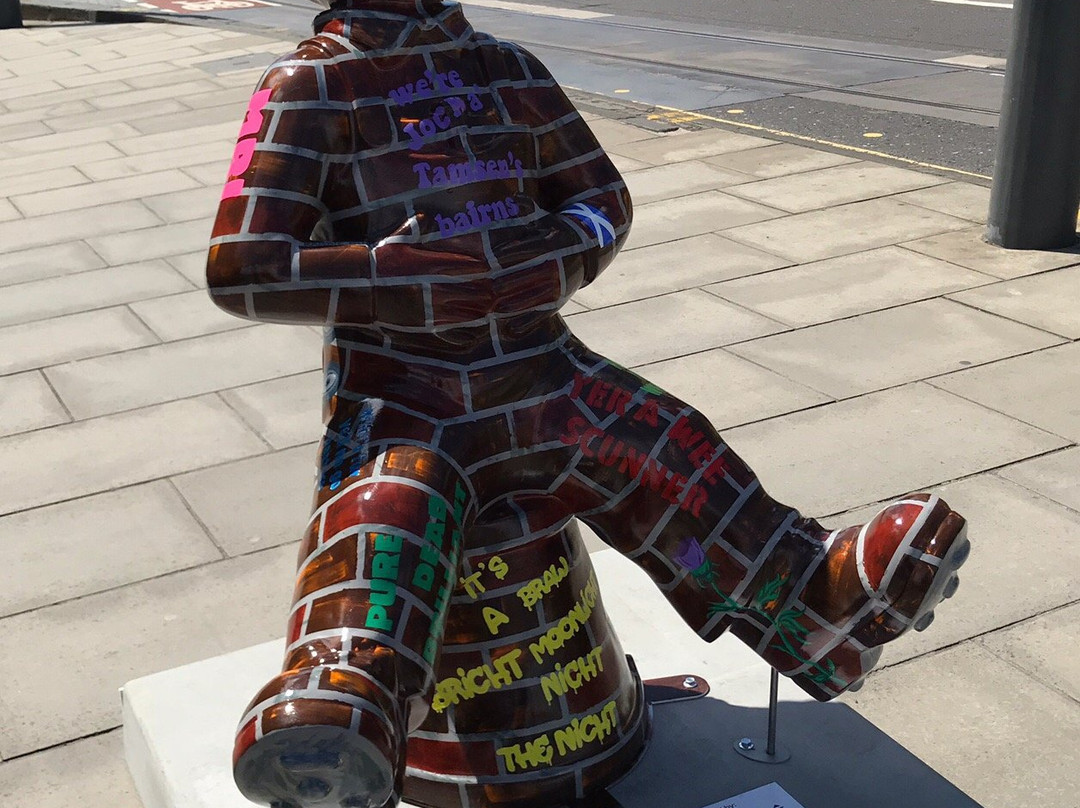 OOR Wullie Bronze Statue-敦提必去景点