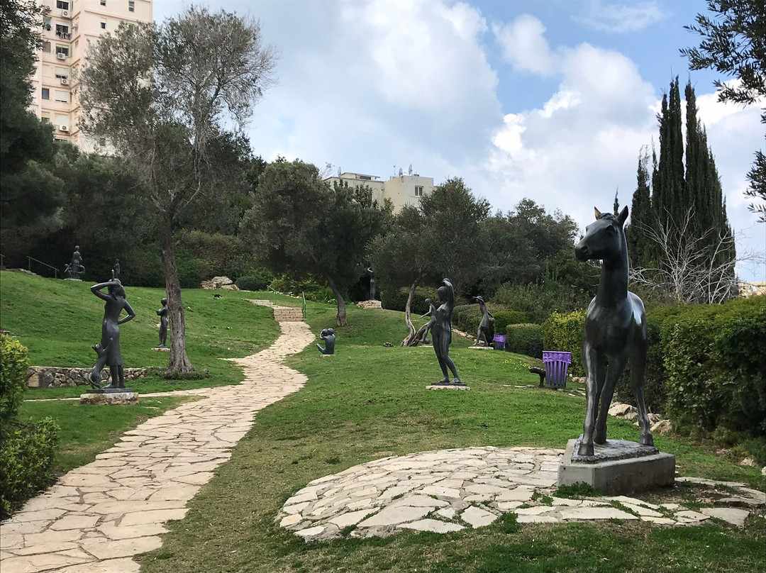 Sculptures Garden (Gan Hapsalim)景点图片