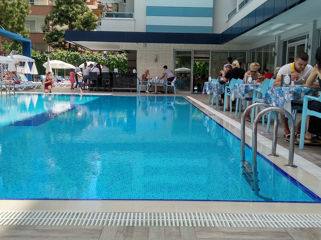 Kleopatra Ramira Hotel主图