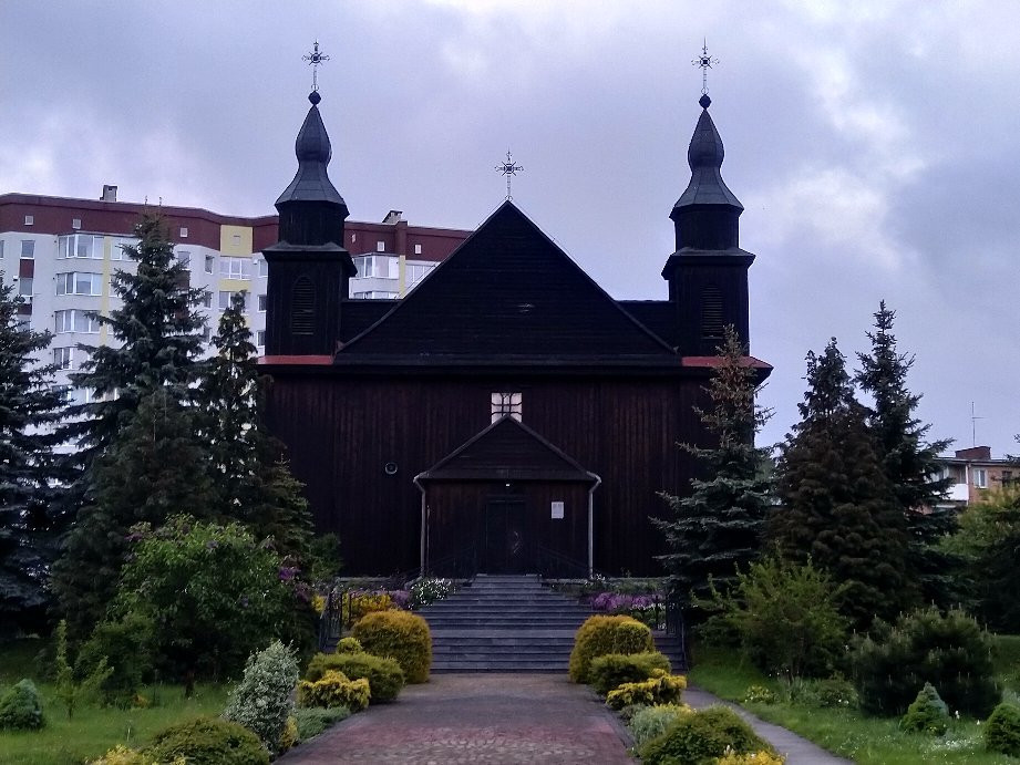Assumption Church St. Anne-Kovel必去景点