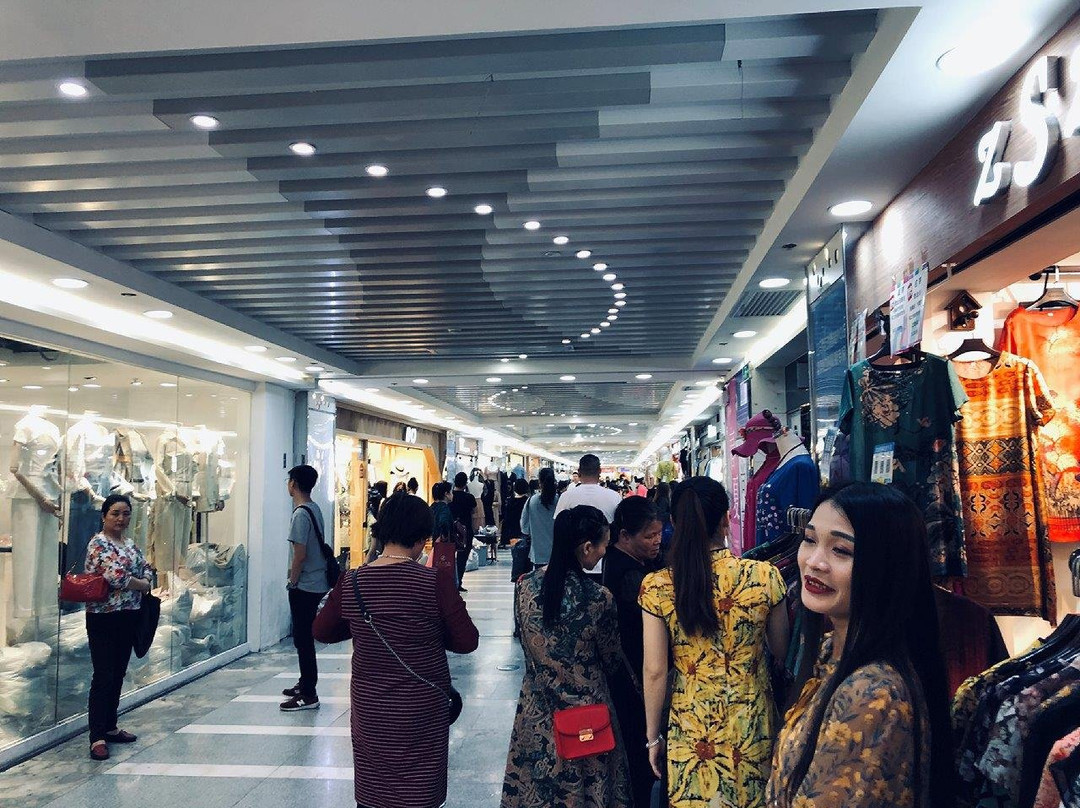 白马服饰批发市场-广州市必去景点