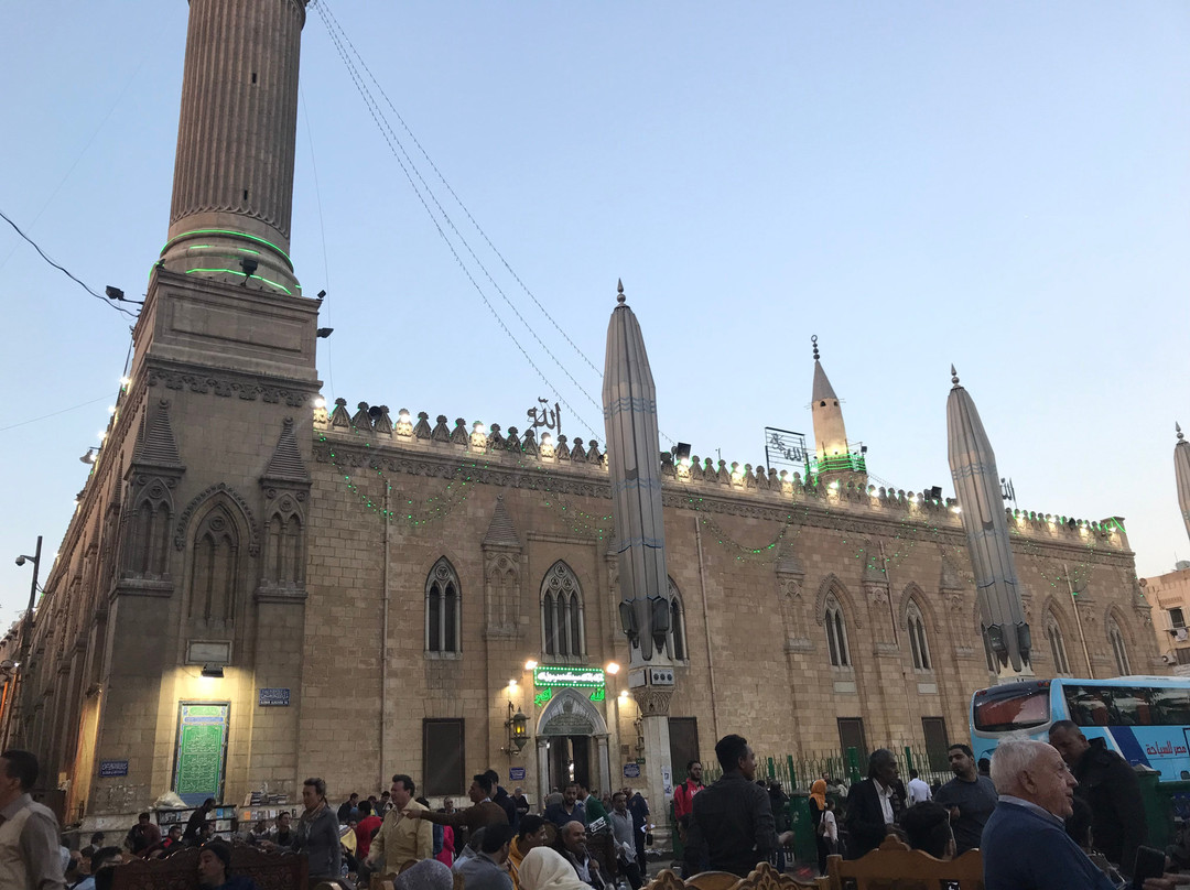 Midan Hussein-开罗必去景点