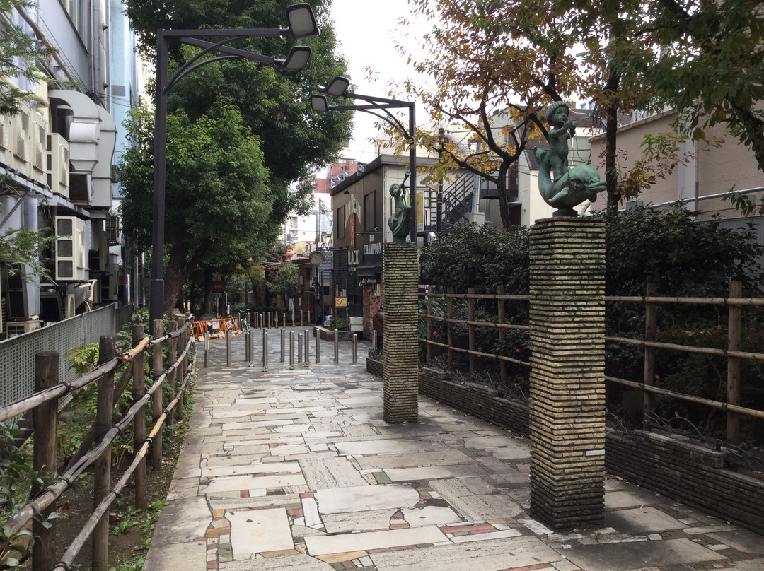 Shikinoji, Shinjuku Promenade Park景点图片