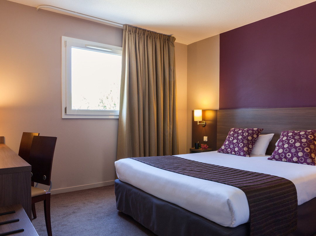 Hôtel Restaurant Les Bruyères主图