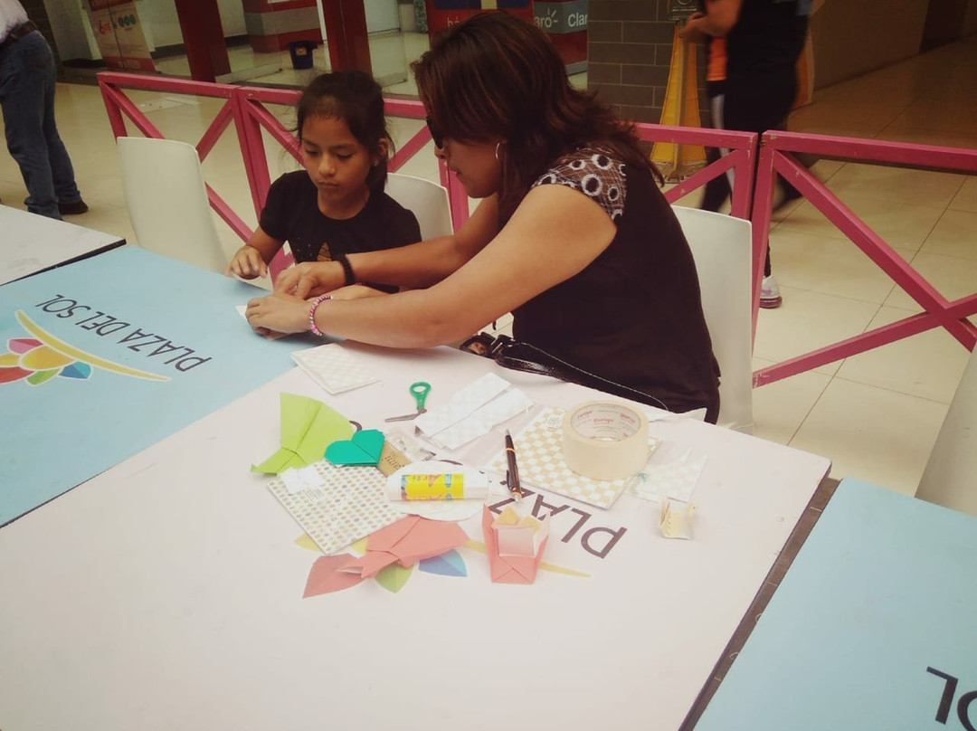 Plaza del Sol Huacho-瓦乔必去景点