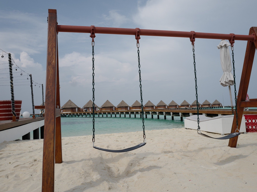 Mercure Maldives Kooddoo Resort主图