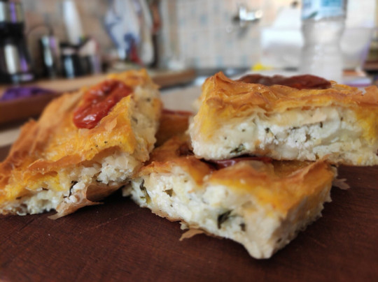 Kafeneio To Agriolouloudo