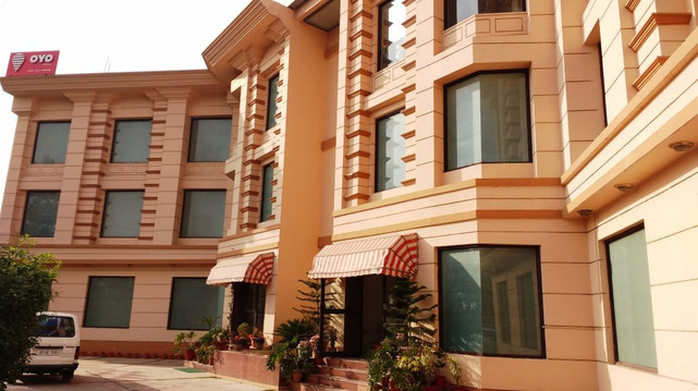 Sunderbani酒店住宿-Maa Trinayani Palace