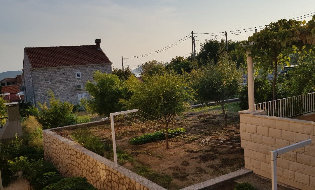 Apartment & Room Ladisic