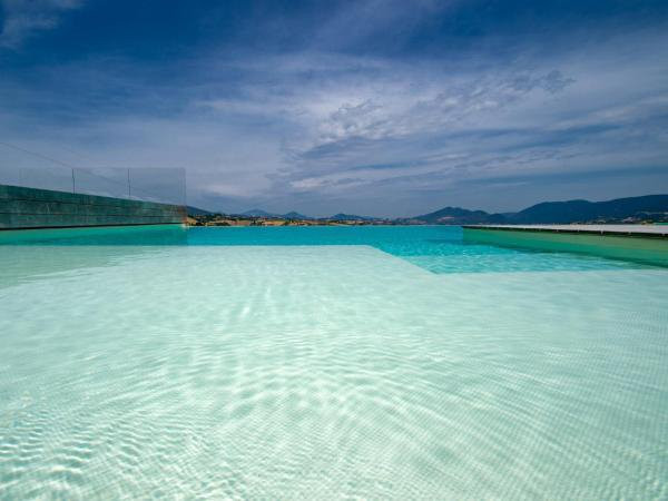 Serre Alte Landscape Luxury Rooms主图
