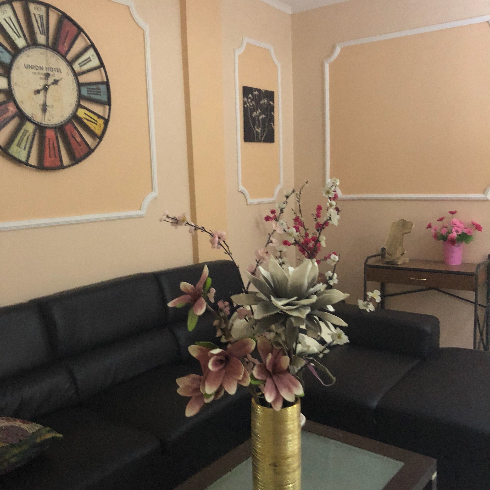 Pelineon Rooms-官方