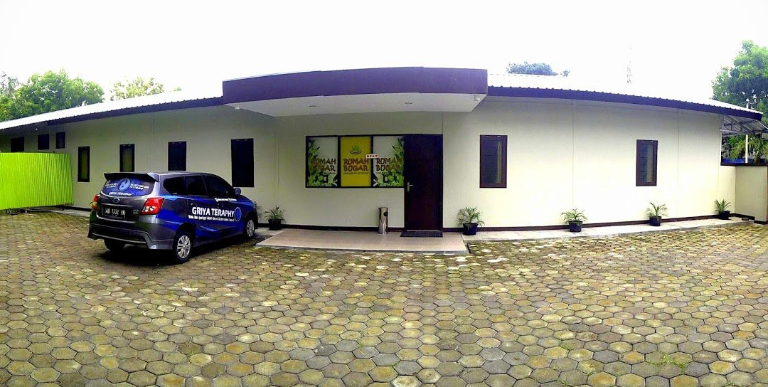 Rumah Bugar Family Massage & Spa