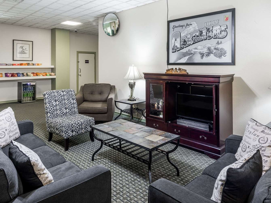 Super 8 by Wyndham Hope主图