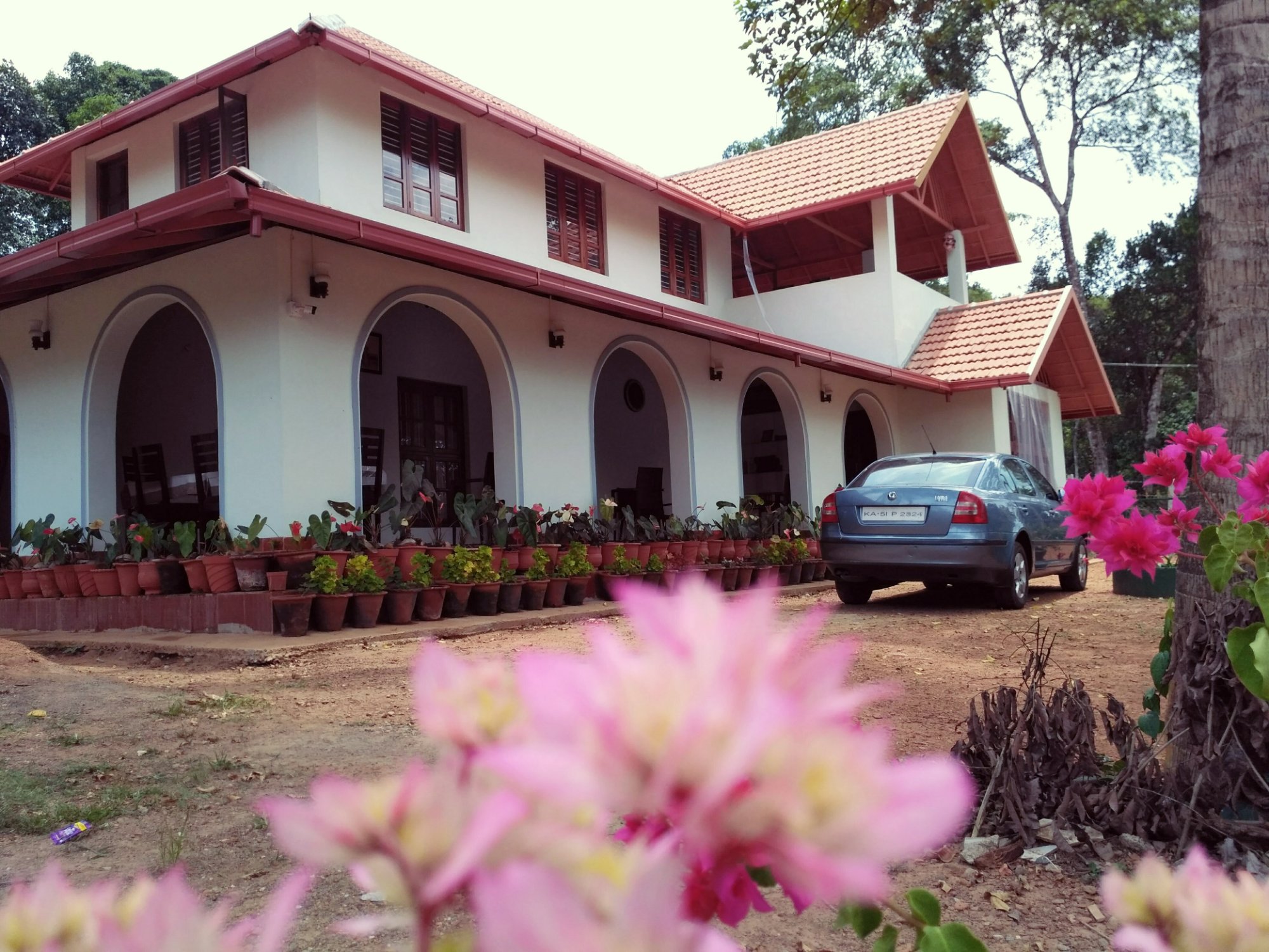 Mani Mansion-官方