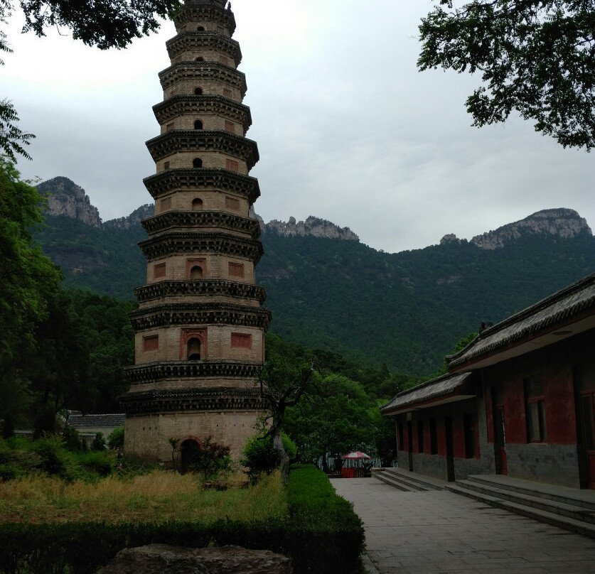 济南灵岩寺-济南市必去景点