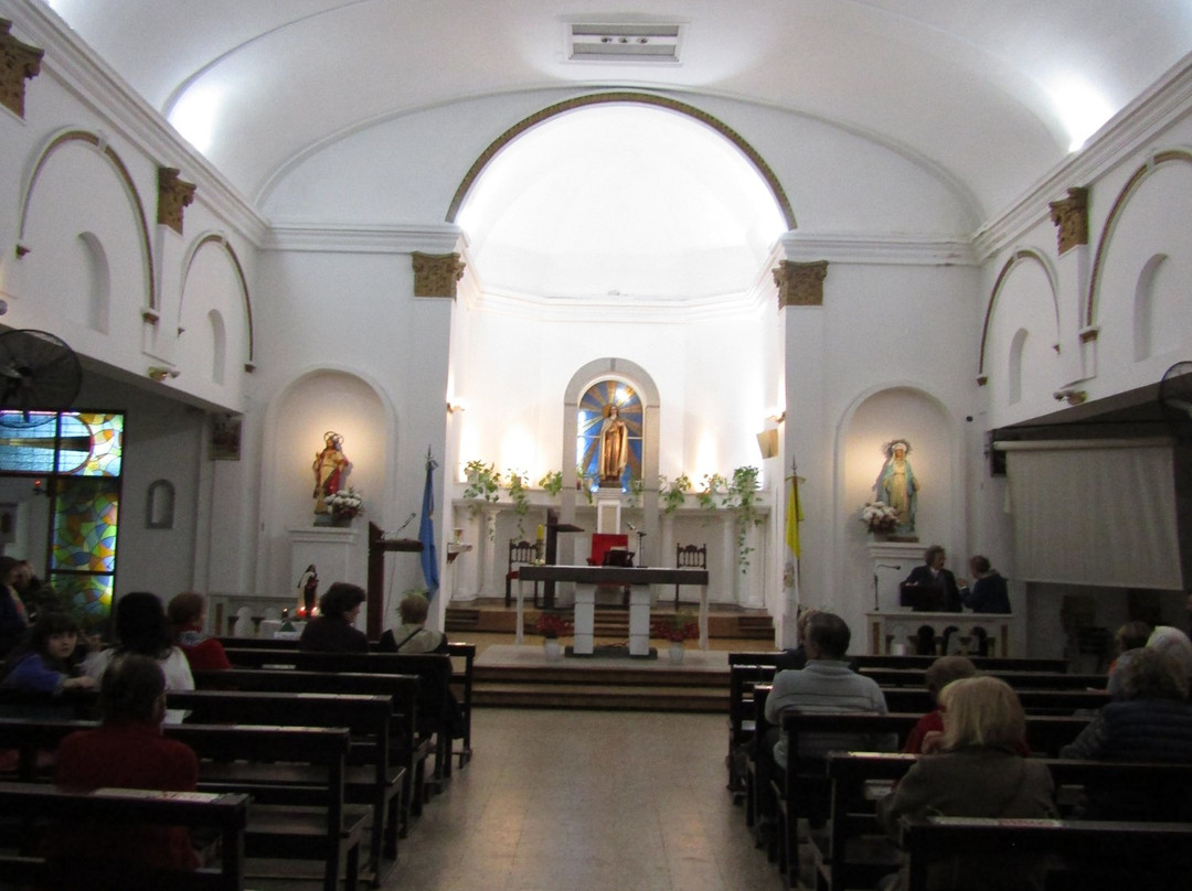 Parroquia Santa Teresa del Nino Jesus景点图片