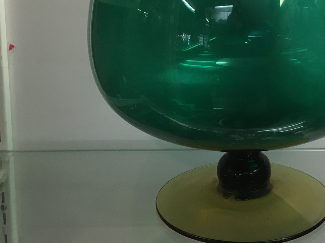 The Nitro Antique Mall-Nitro必去景点