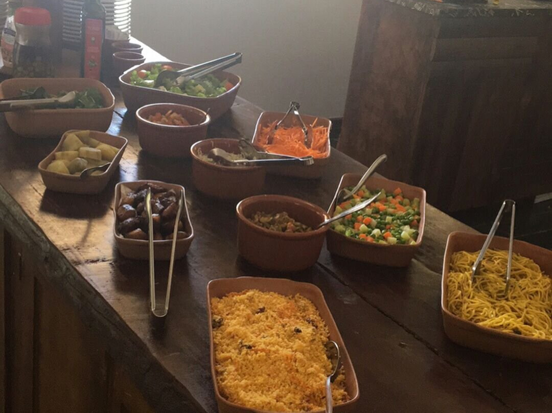 Santa Rosa do Tocantins餐馆和美食-Casarão Restaruante