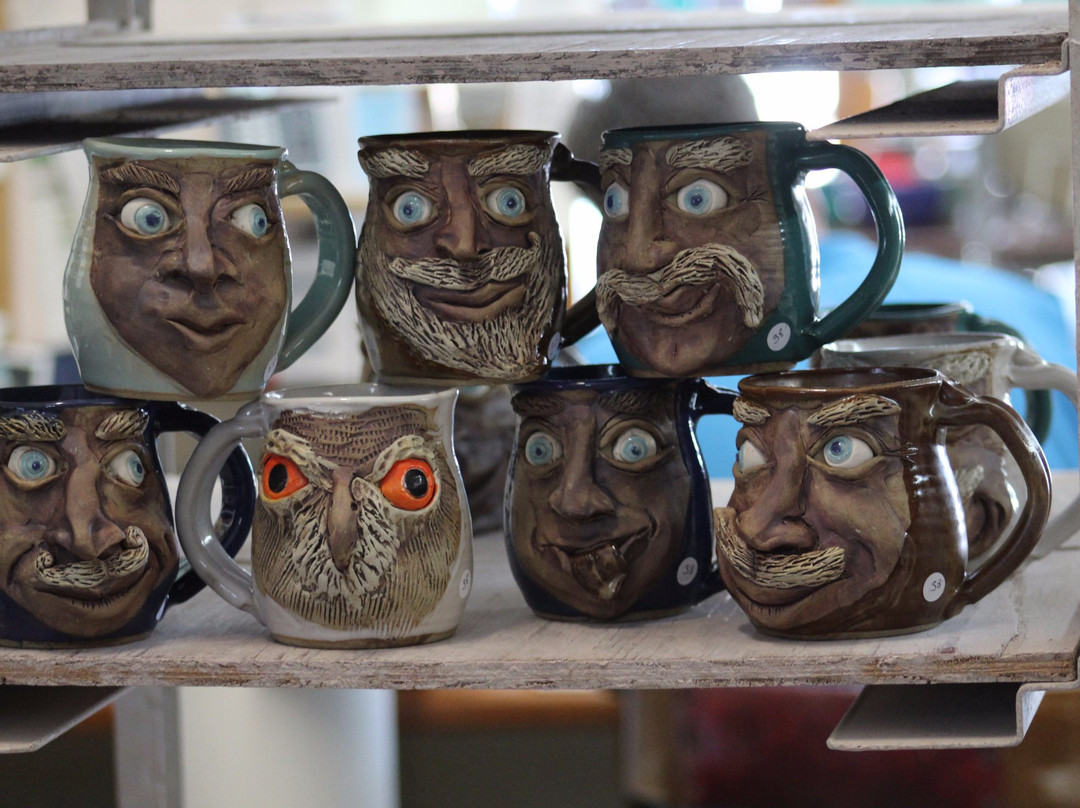 Palms Up Pottery Studio and Gallery景点图片