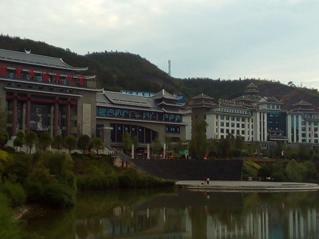 龙都璟怡国际大酒店主图