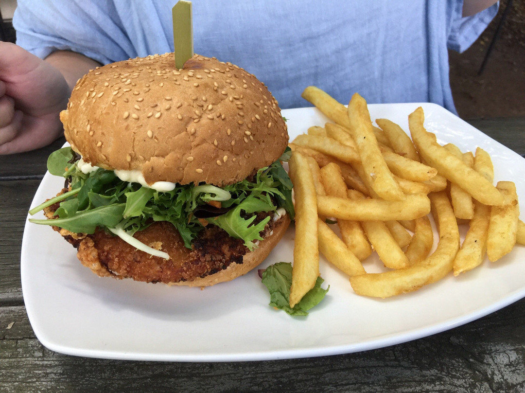 Wallace餐馆和美食-Wallace Pub