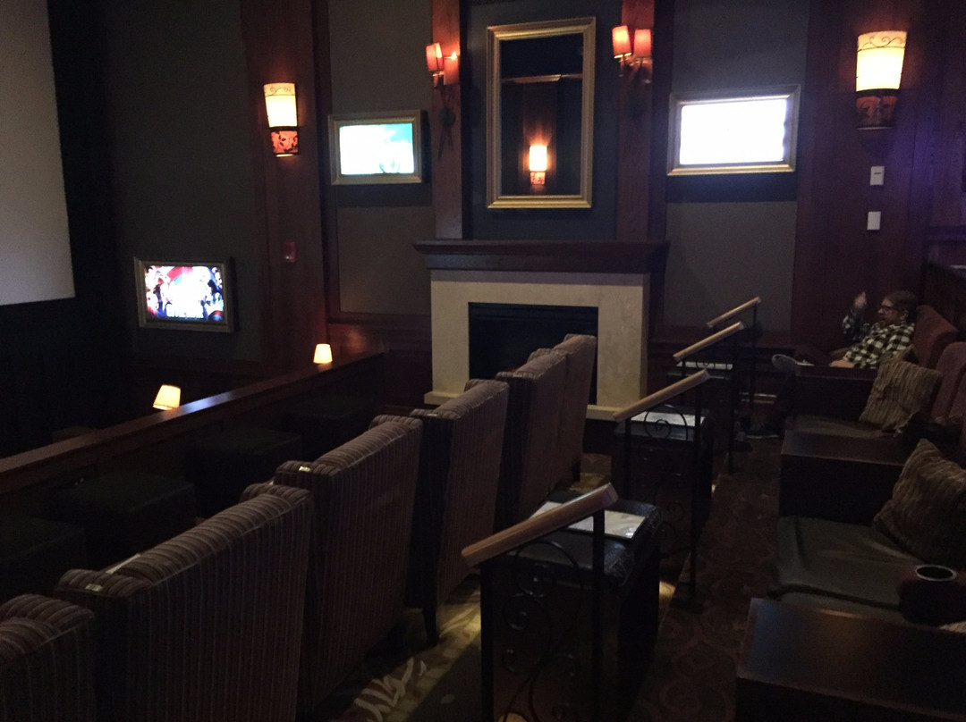 Cinetopia Progress Ridge 14-比弗顿必去景点