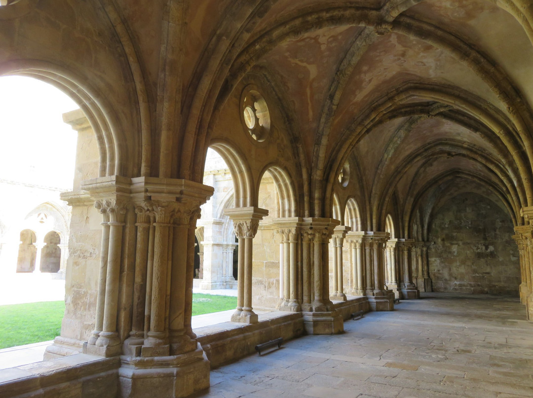 Old Cathedral of Coimbra (Sé Velha de Coimbra)景点图片