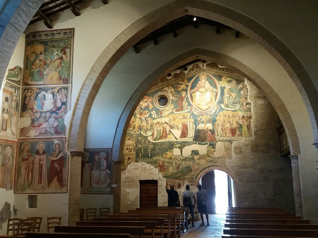 Chiesa di Santa Maria in Piano-Loreto Aprutino必去景点