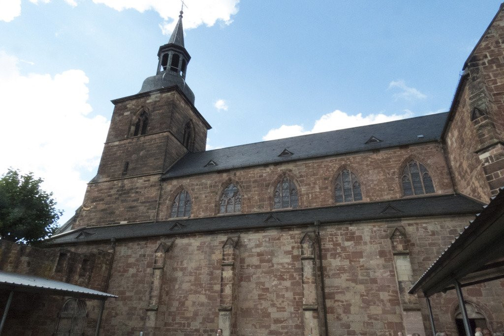 Stiftskirche St. Arnual-萨尔布吕肯必去景点