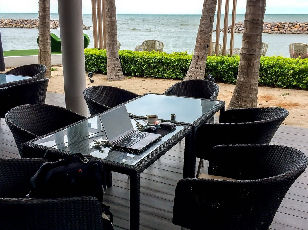 Eco Moment Beach Resort主图