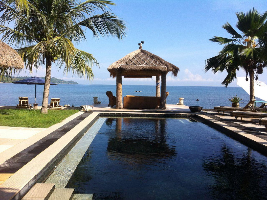 Coral Palms Hotel