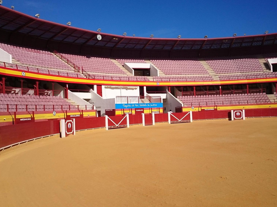 滨海罗克塔斯旅游景点-Plaza De Toros, Roquetas De Mar.