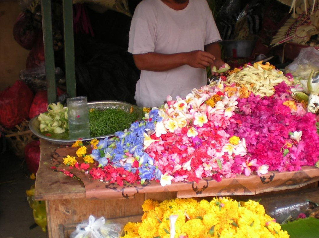 Seririt Market-Temukus必去景点