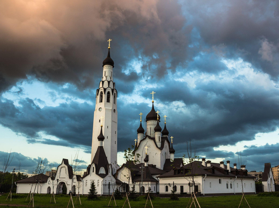 Kudrovo旅游景点-Church of the Holy Apostles Peter Jolly in the Village