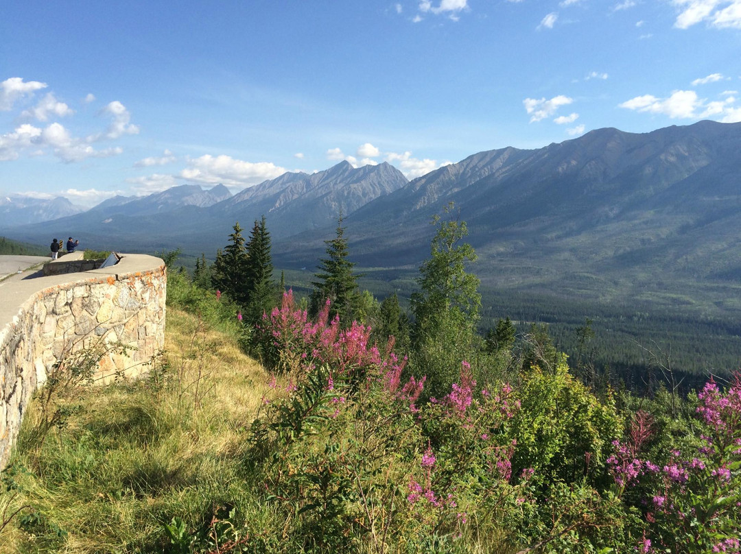 Kootenay National Park Visitor Centre景点图片