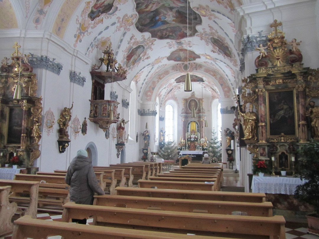 Kath. Pfarrkirche hl. Georg und Nikolaus景点图片