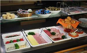 Deinste餐馆和美食-Snack am Eck