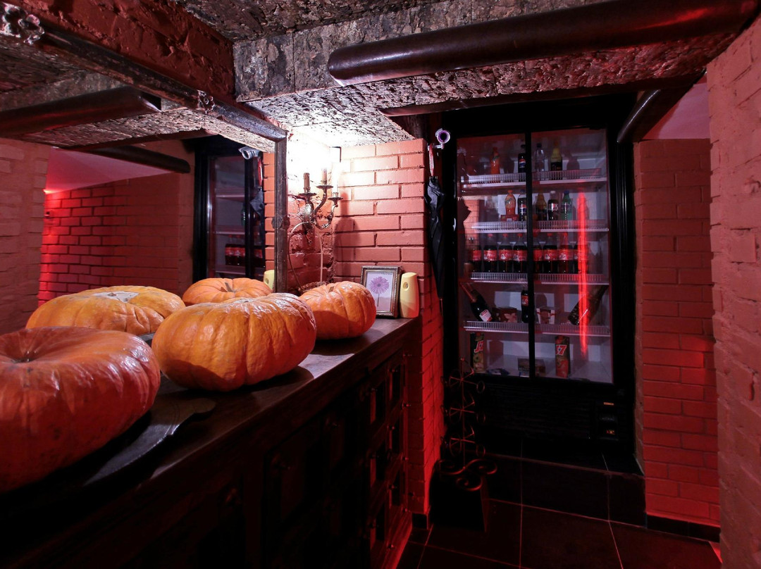 Alt Ritter on Lunacharskiy主图