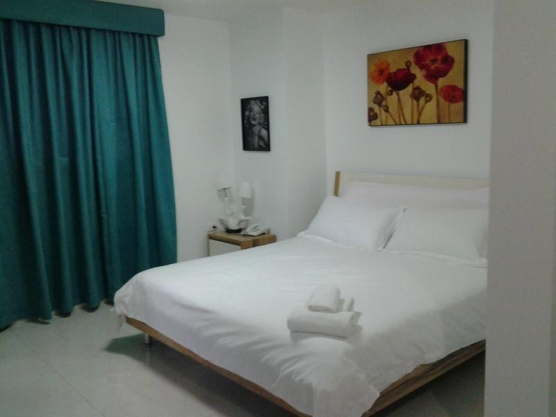 Aparta Hotel Rotaria inc c.a