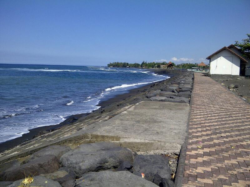 Lebih Beach