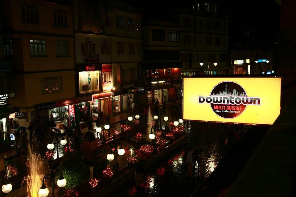 Dj's Downtown Resto Bar景点图片
