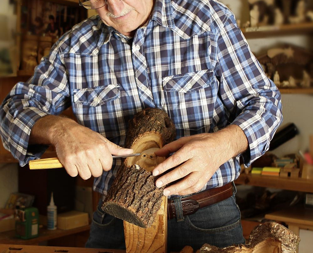 Trummer Woodcarving-阿德尔博登必去景点