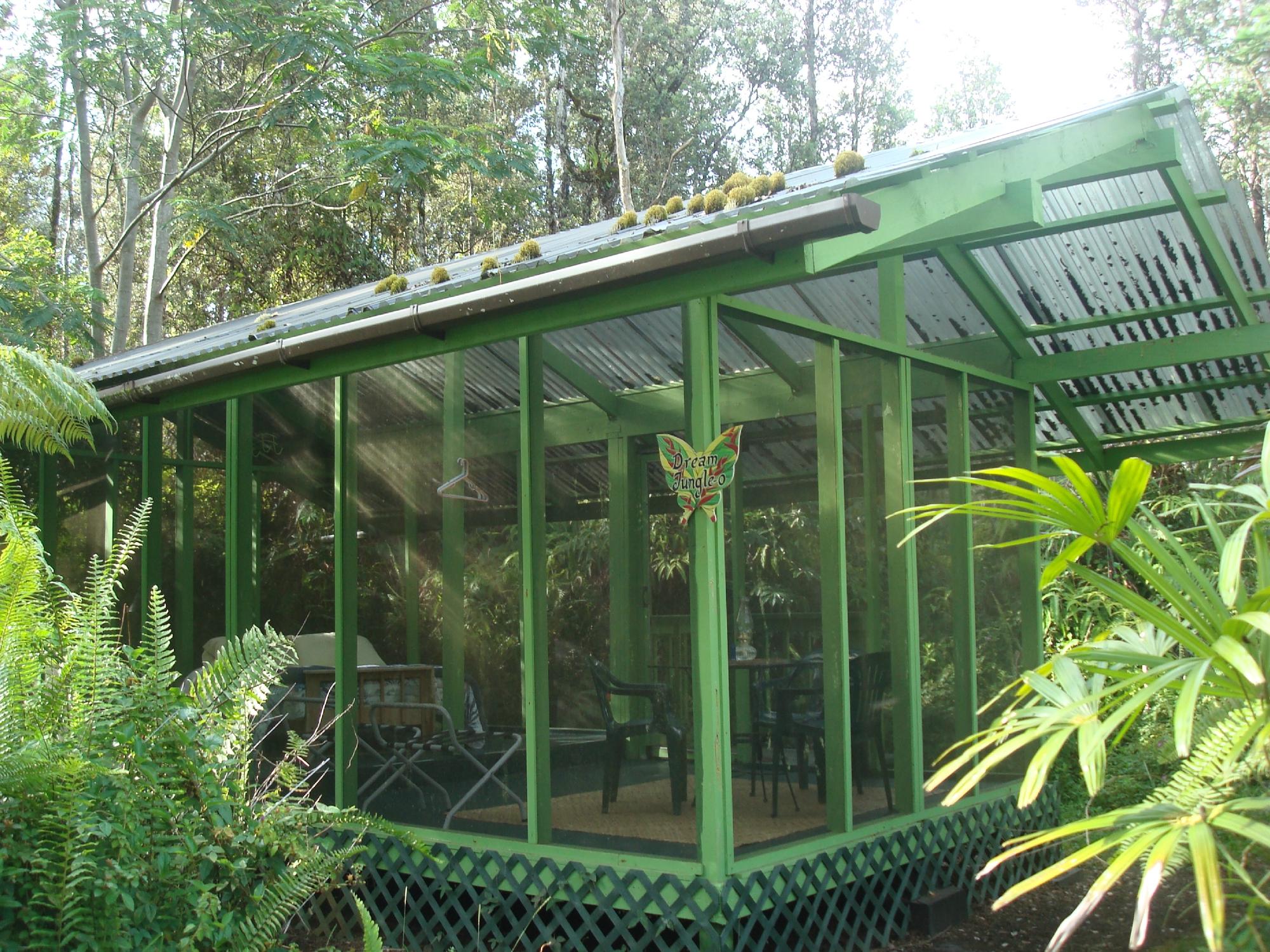 Rainbow Retreat Center-客卧
