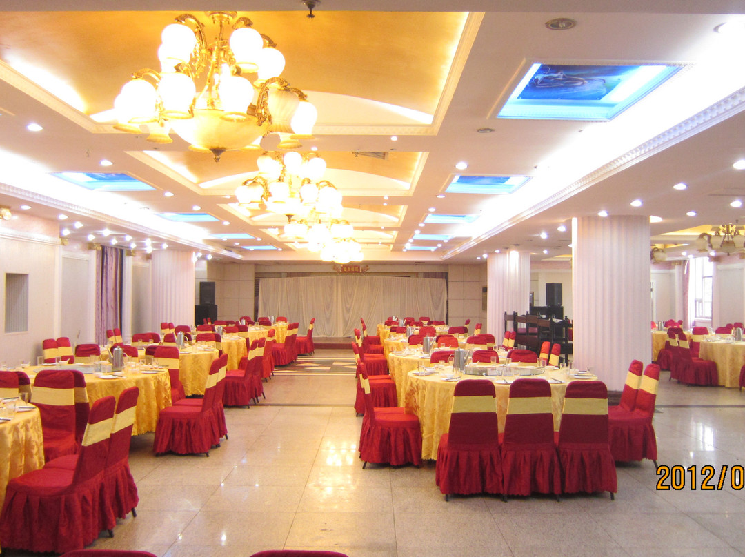 希森大酒店主图