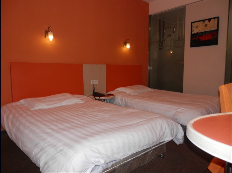 青岛莫泰168华阳路台东步行街店主图