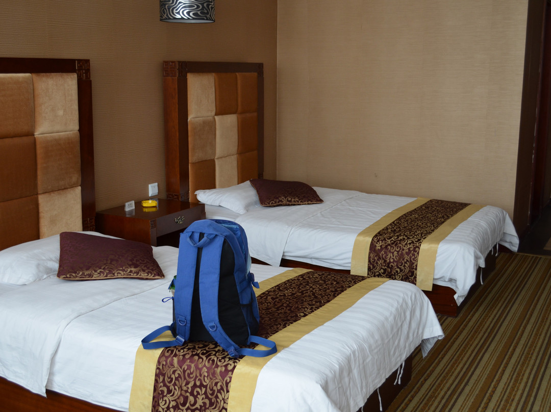 乌拉特前旗英丽泽大酒主图