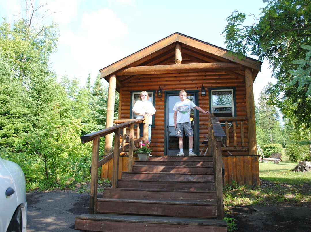 Mangy Moose Trailside Lodge