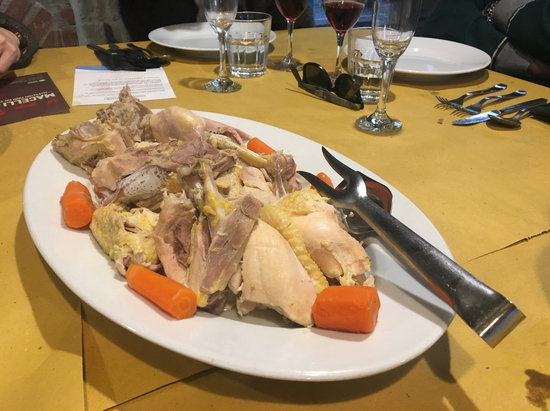Serra Ricco餐馆和美食-Cascina Castello