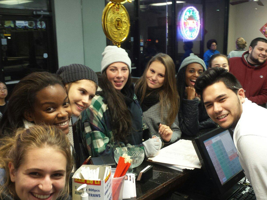 Main Moon Chinese Restaurant